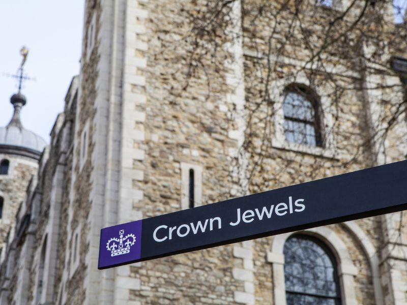 Die Kronjuwelen sind heutzutage im Tower of London zu besichtigen