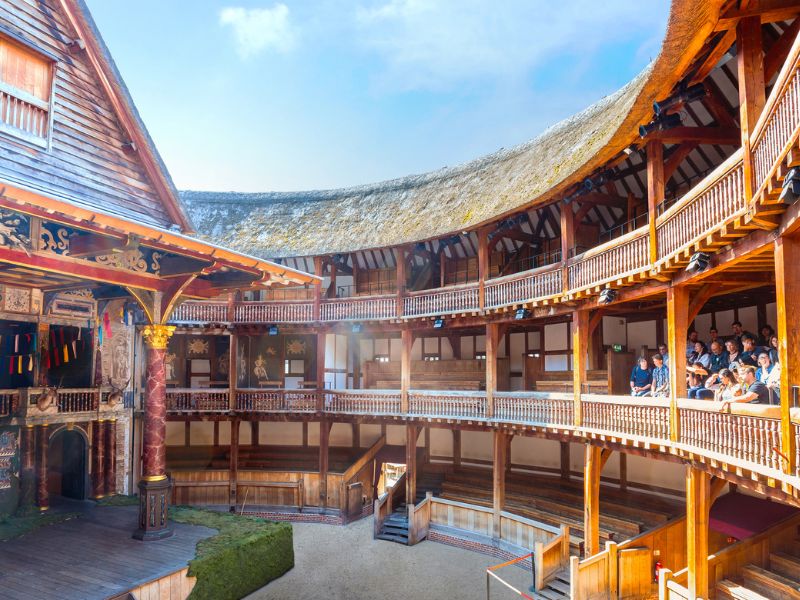 Architektonisch spannend gebaut ist das Shakespeares Globe