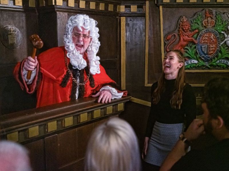 Ausflug in Londons dunkle Geschichte durch Shows im London Dungeon