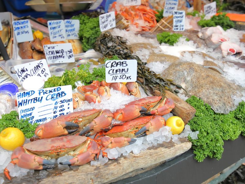 Fisch in der Auslage des Borough Market in London