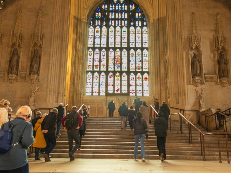 Touristen können den Sitz der britischen Regierung besichtigen