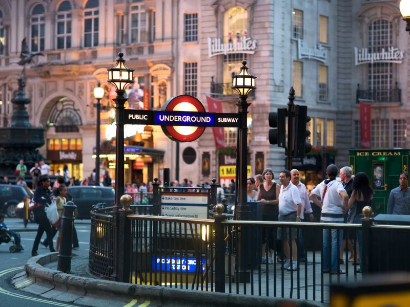 U Bahn Station Piccadilly Circus