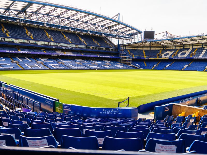 Blick ins Stadion des Londoner Fußballvereins FC Chelsea