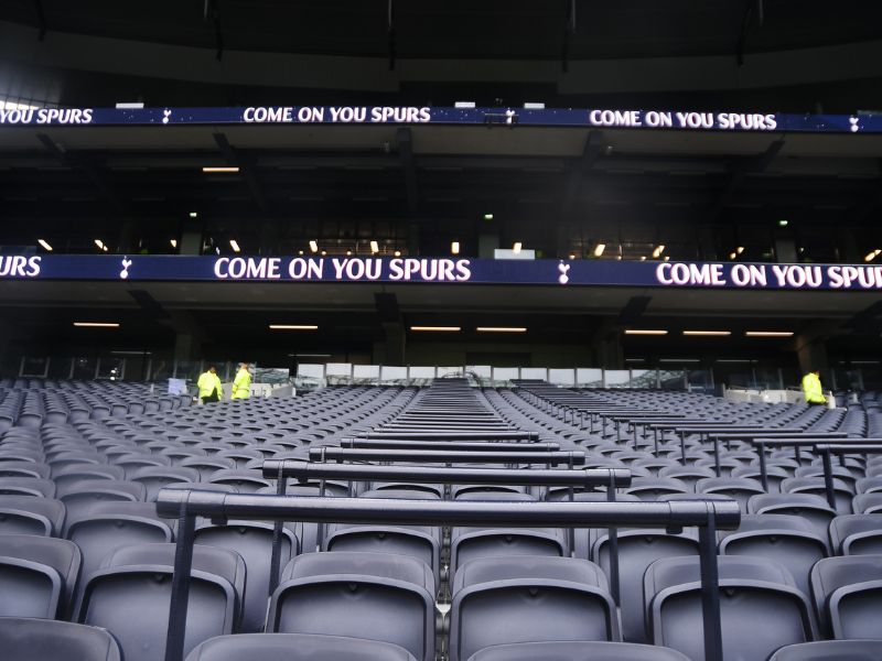 Leere Tribüne bei einer Stadion Tour bei den Tottenham Hotspur