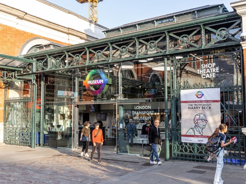 Eingang und Shop London Transport Museum