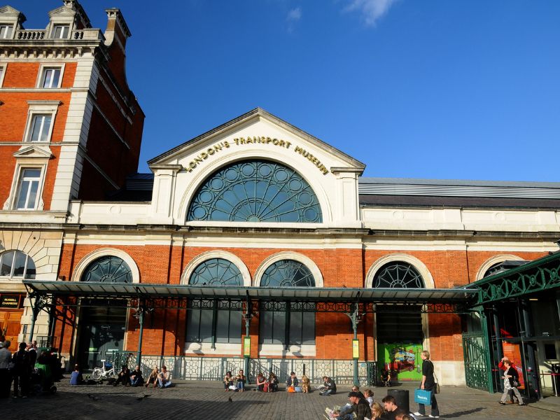 London Transport Museum von außen